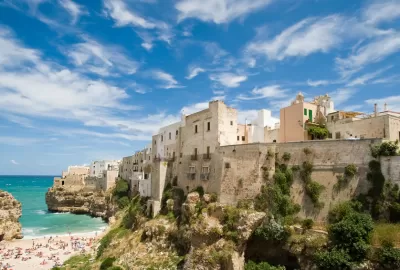 yacht dolce gabbana polignano a mare